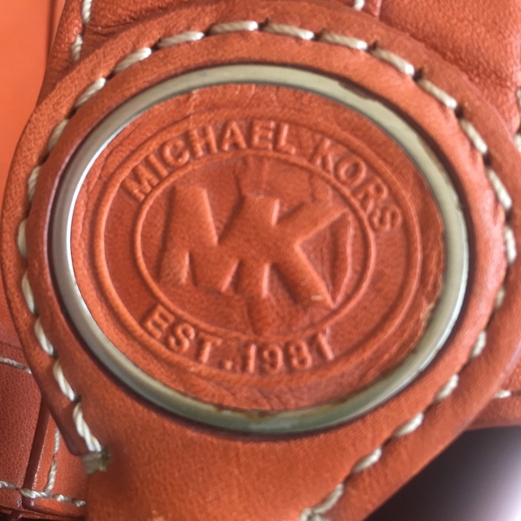 Micheal Kors large hobo handbag, NWOT - Picture 2 of 8